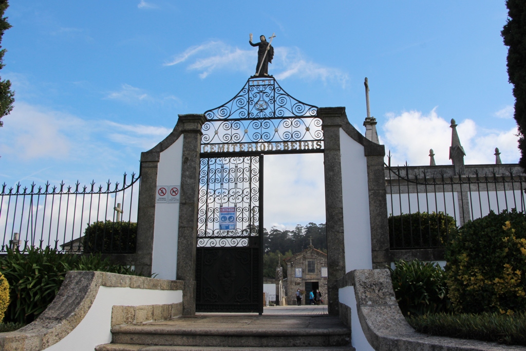 Câmara e Junta Inauguram Alargamento do Cemitério de Beiriz