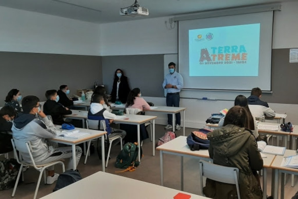 “A Terra Treme” em Exercício de Sensibilização na Escola de Aver-o-Mar