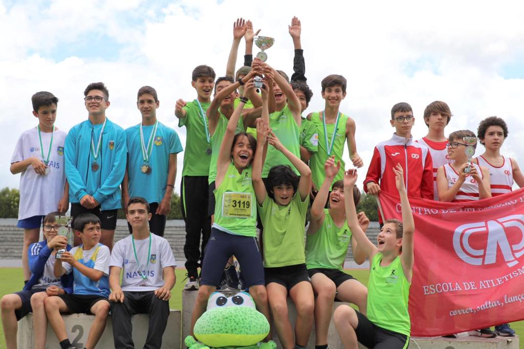 Atlético da Póvoa é Campeão Regional de Infantis