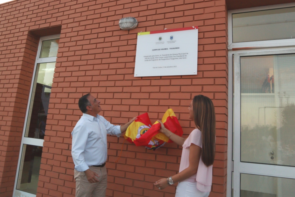 Campo de Voleibol de Praia Inaugurado em Touguinha