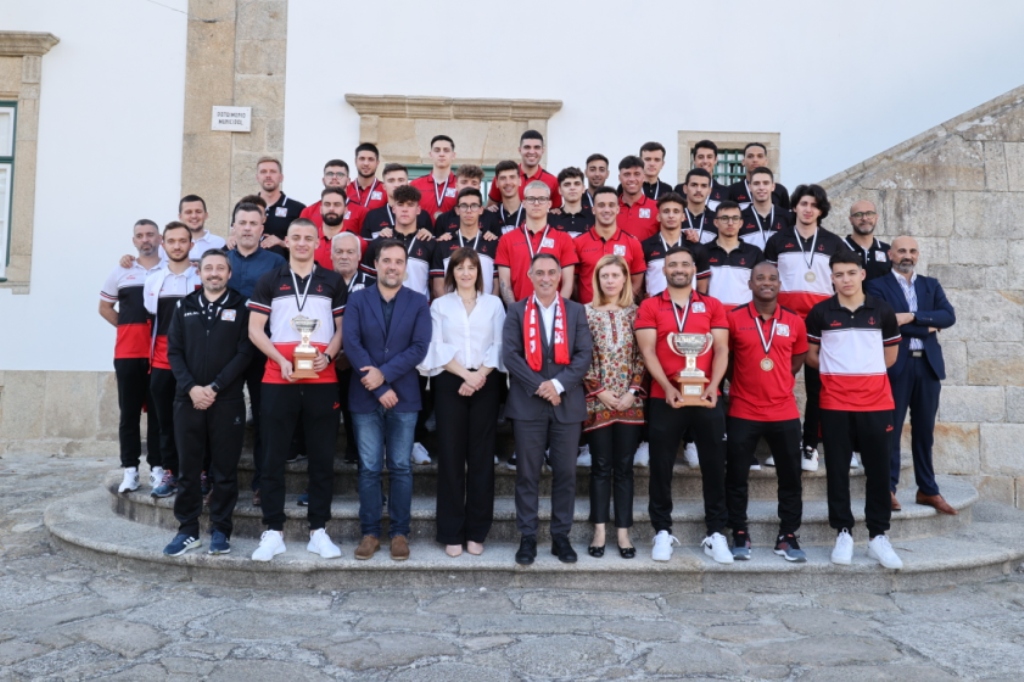 Vítor Costa Recebeu Campeões de Futsal do Caxinas