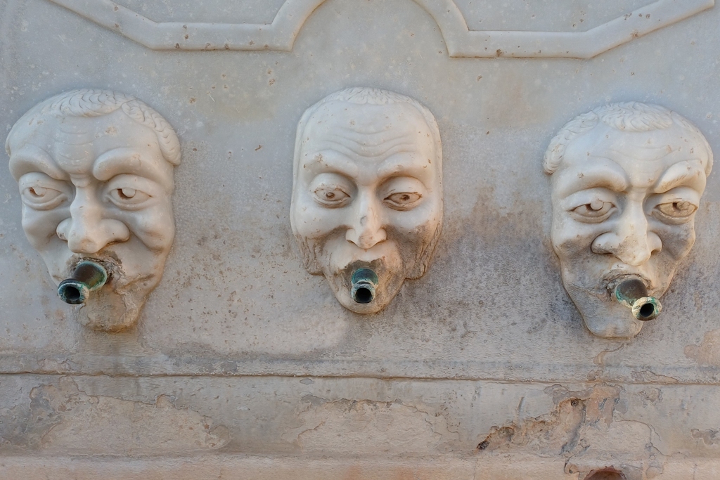 A trágica alegria das televisões