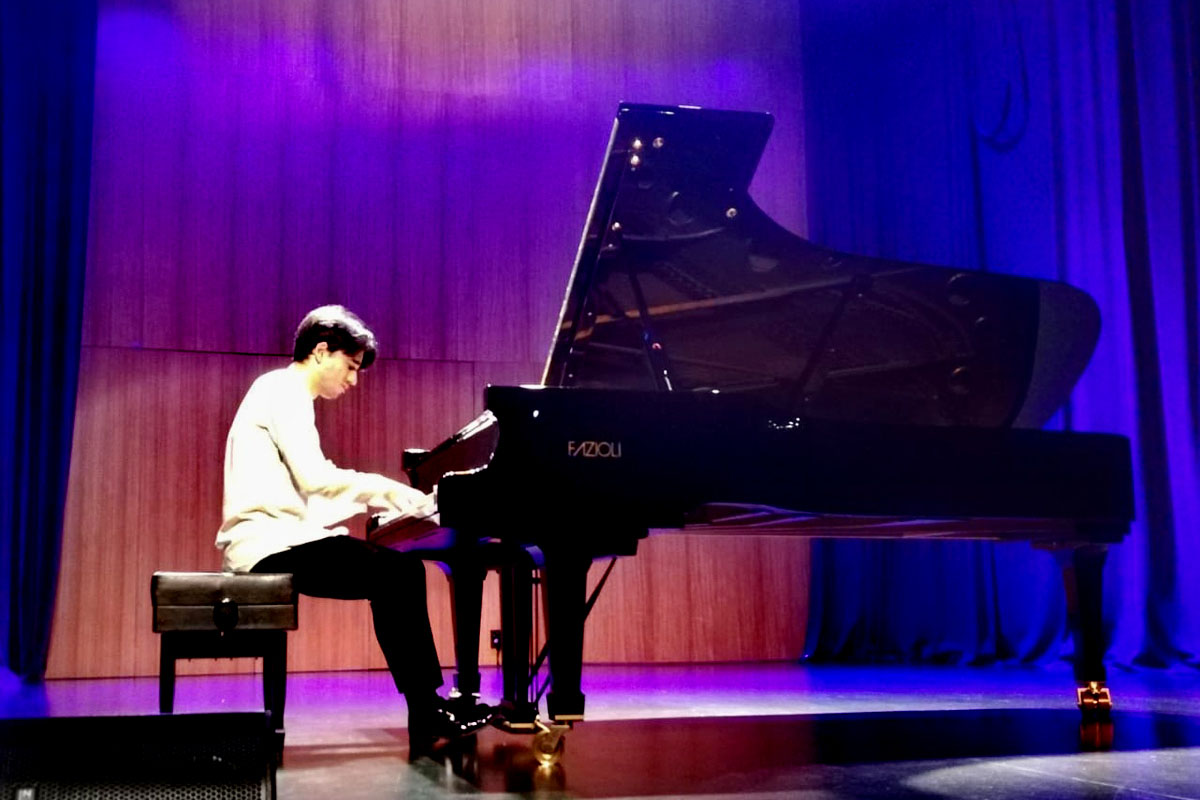 Francisco José Vilar ao Piano na “Ala Música”
