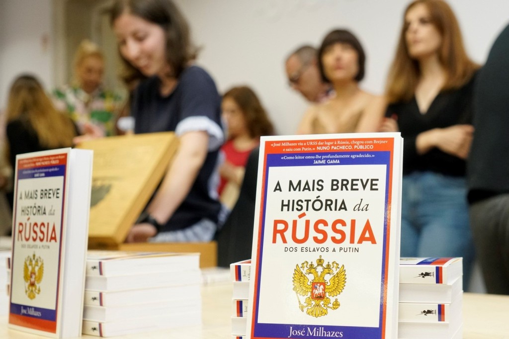 “A mais breve História da Rússia” Encheu Biblioteca de Esposende
