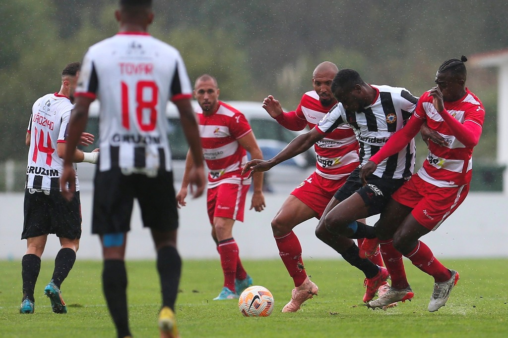 Varzim Perde Jogo e Liderança em S. João de Ver