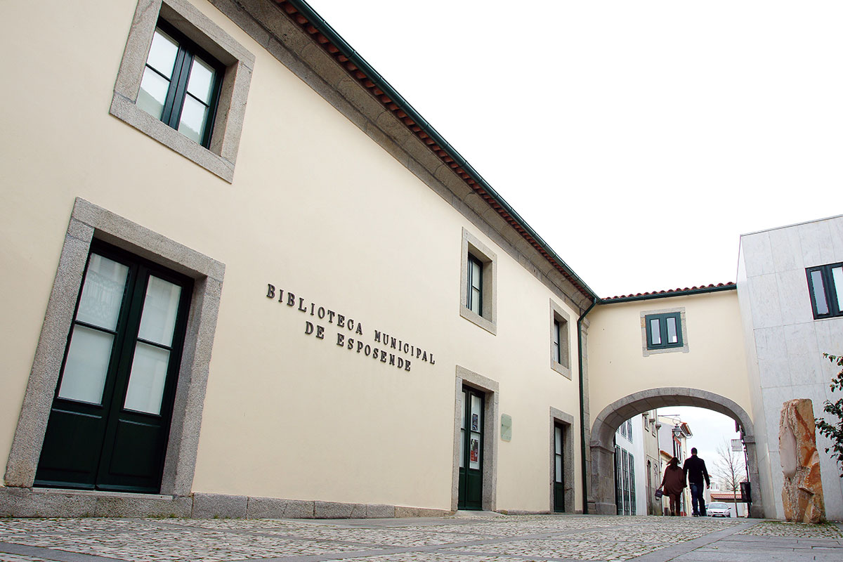 Biblioteca Municipal de Esposende em outubro