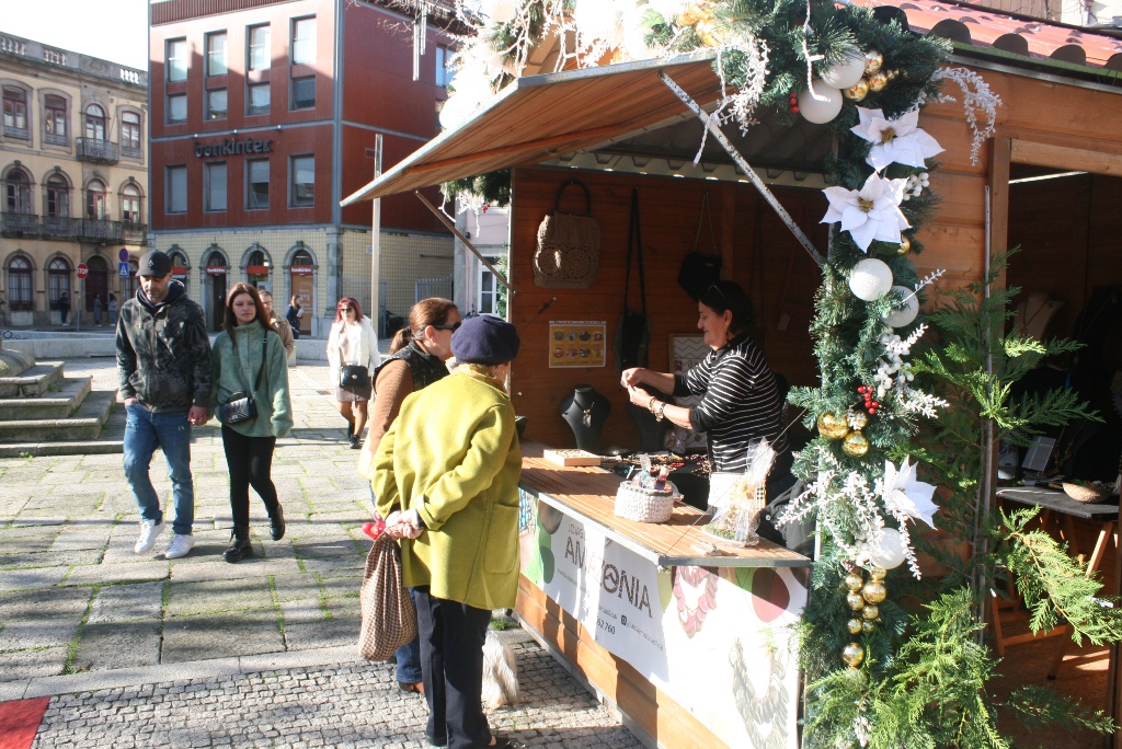 A Praça do Almada é a Aldeia de Natal da Associação Empresarial