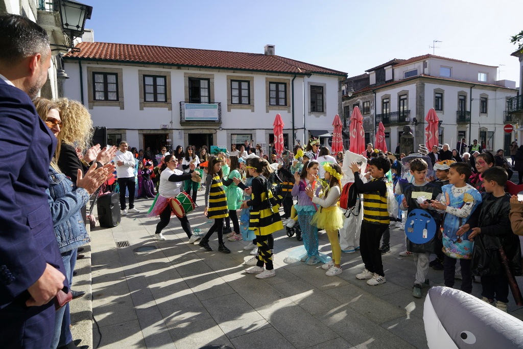 Desfile de Carnaval Sensibilizou para a Importância dos Ecossistemas