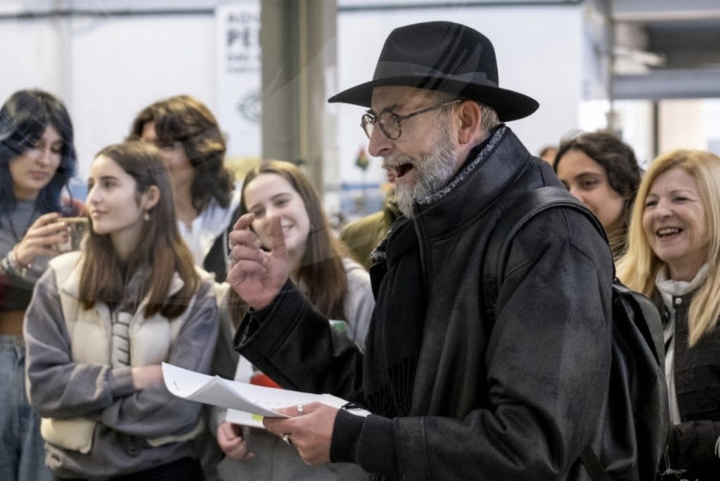 A Poesia Saiu à Rua no Correntes d’Escritas