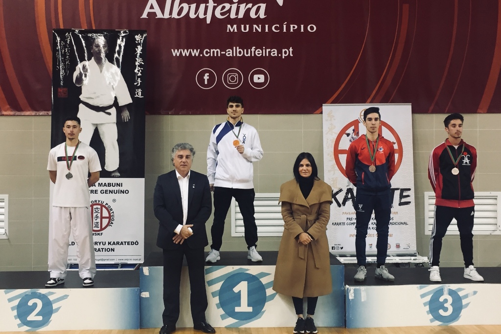 João Ribeiro é Campeão Nacional em kumite