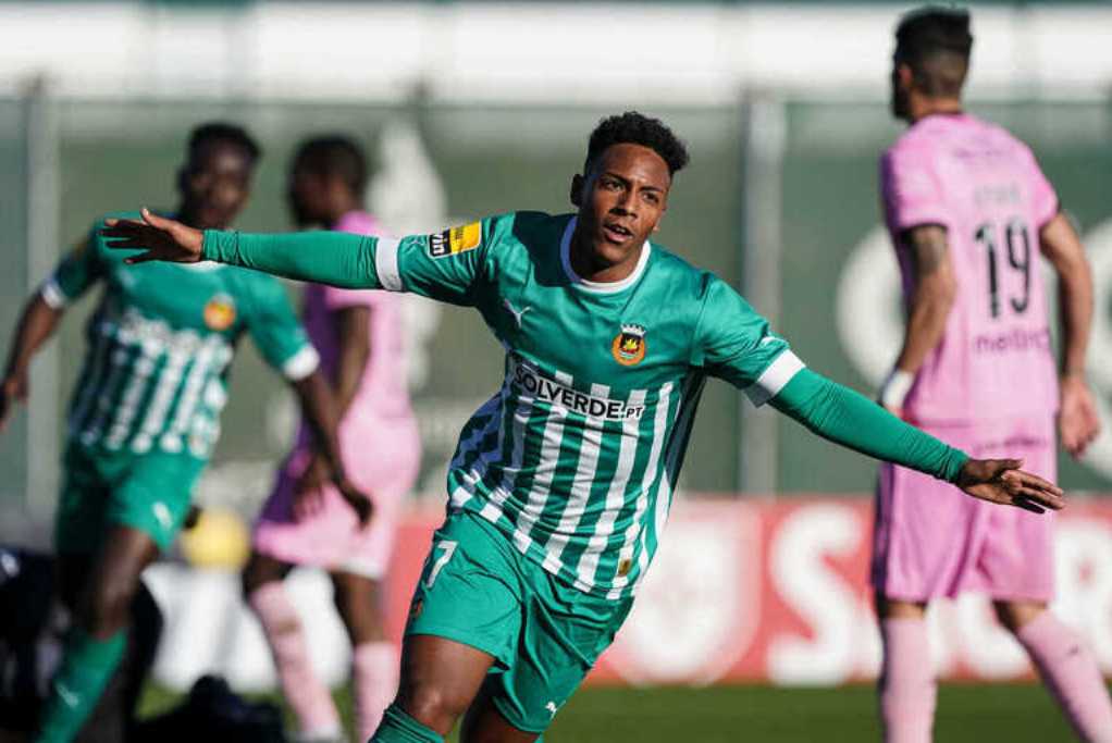 Rio Ave Vence Chaves e Sobe na Tabela