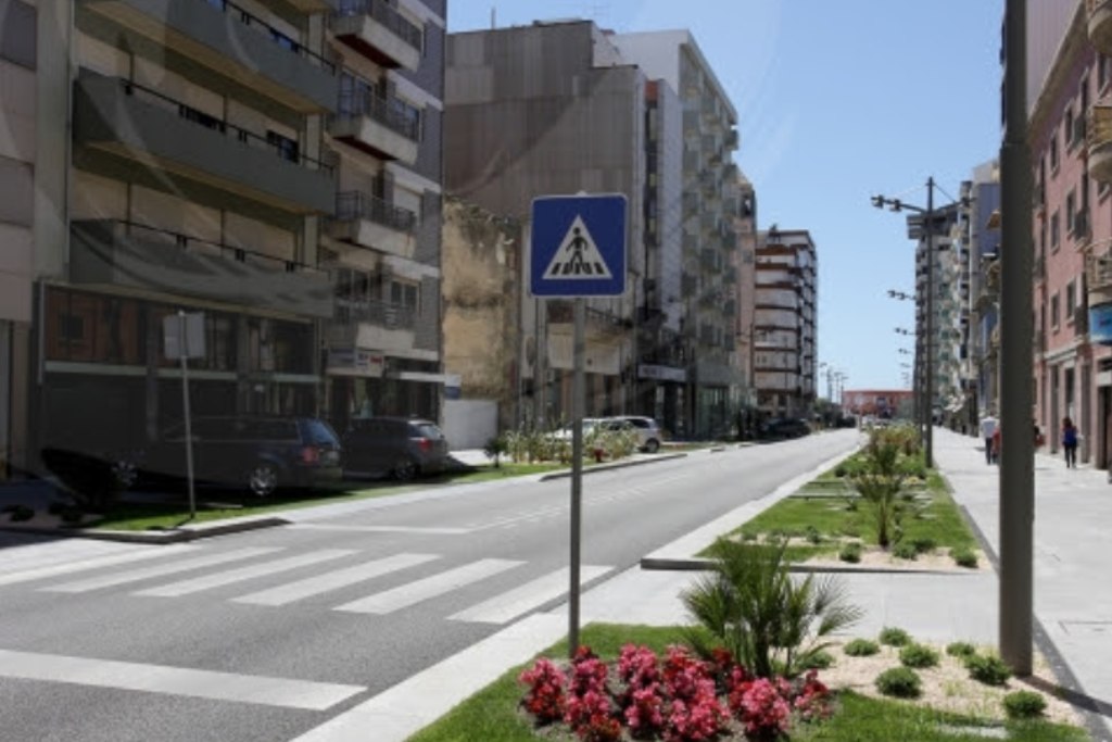 Obras de Repavimentação na Avenida Mousinho e Largo das Dores