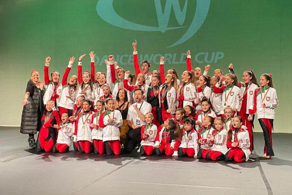 Gimnoarte de Ouro, Prata e Bronze no Dance World Cup Portugal