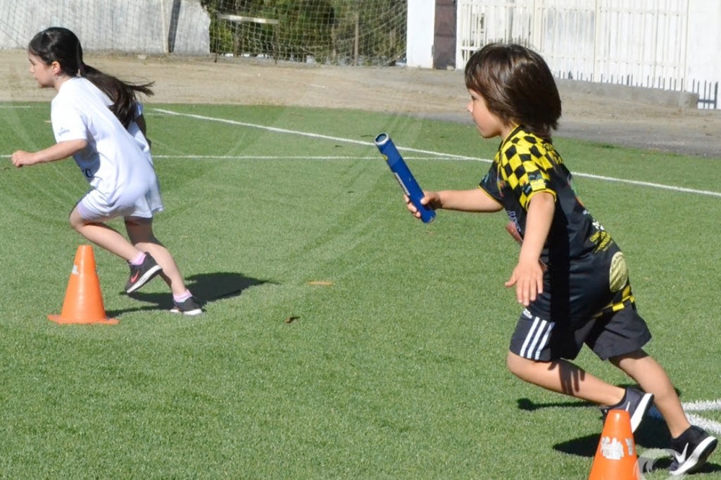 Promoção de Atletismo em Provas de Pista em Navais