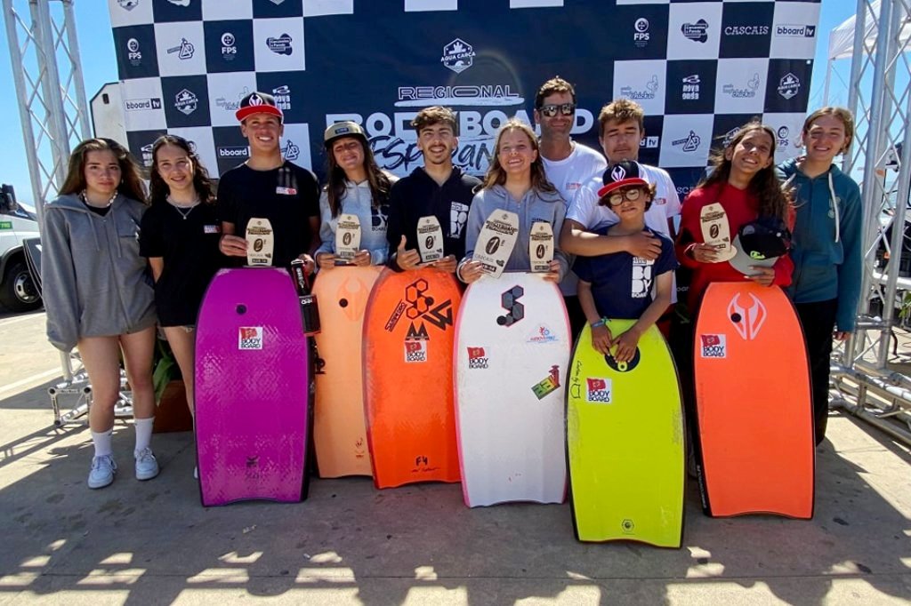 Bodyboard do Clube Naval Povoense domina em Carcavelos