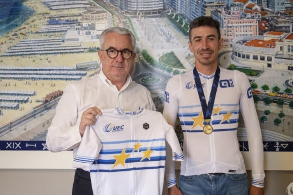 Campeão da Europa de Maratona BTT Recebido nos Paços do Concelho