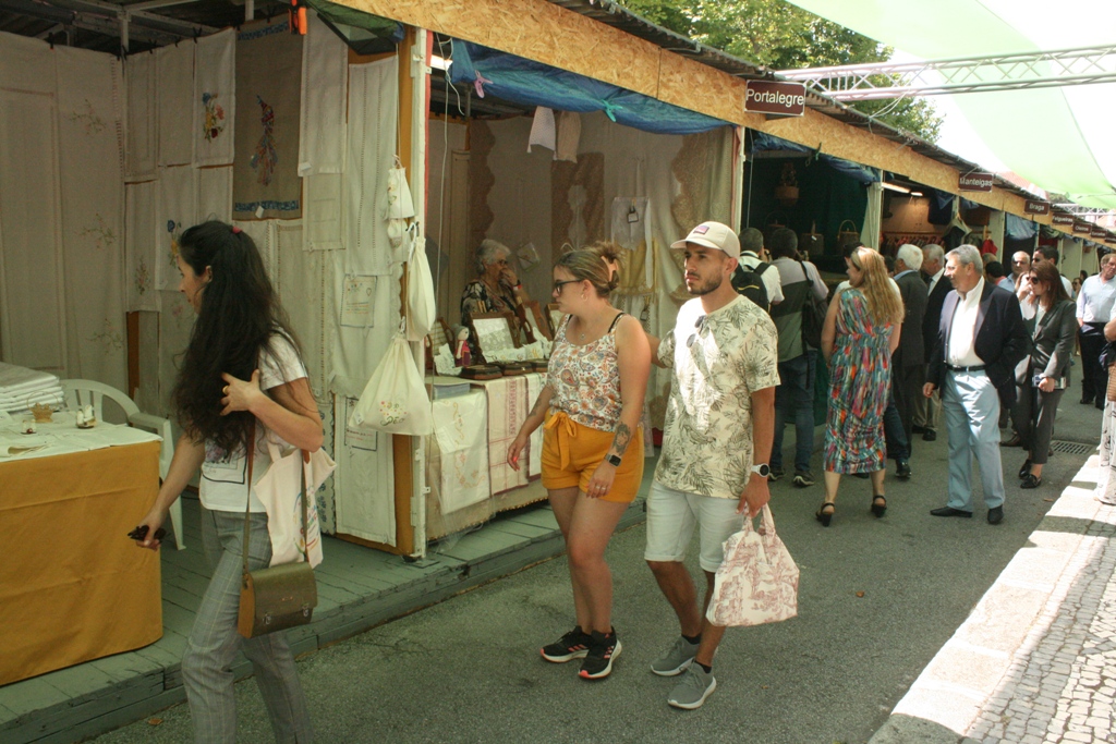 Feira Mostra Artesanato Nacional e Internacional em Vila do Conde