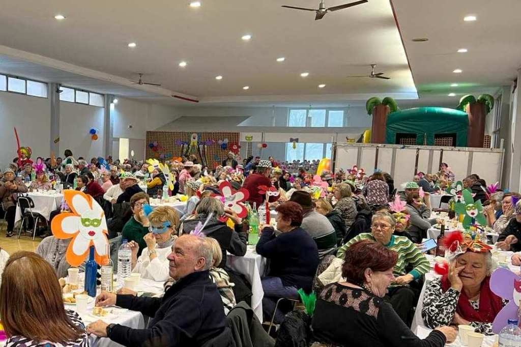 Avós e Netos no Carnaval da União de Freguesias