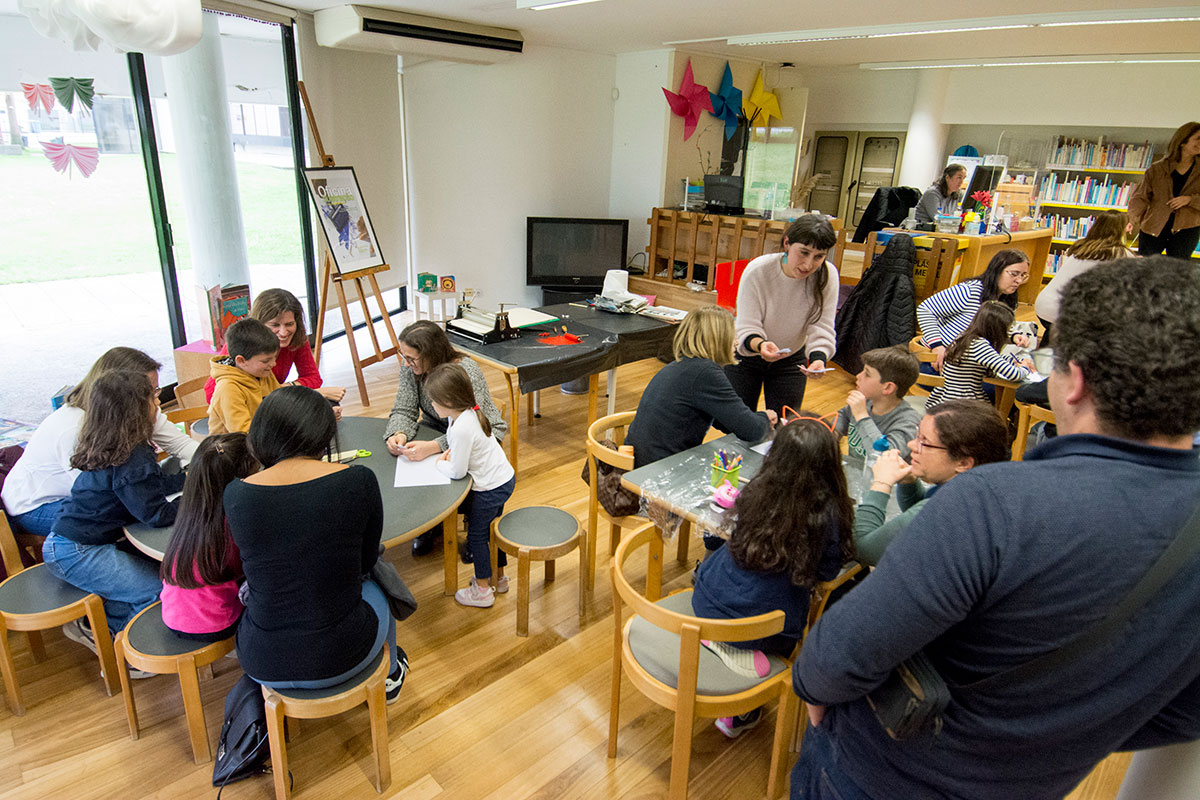 Oficina de ilustração na Biblioteca Municipal