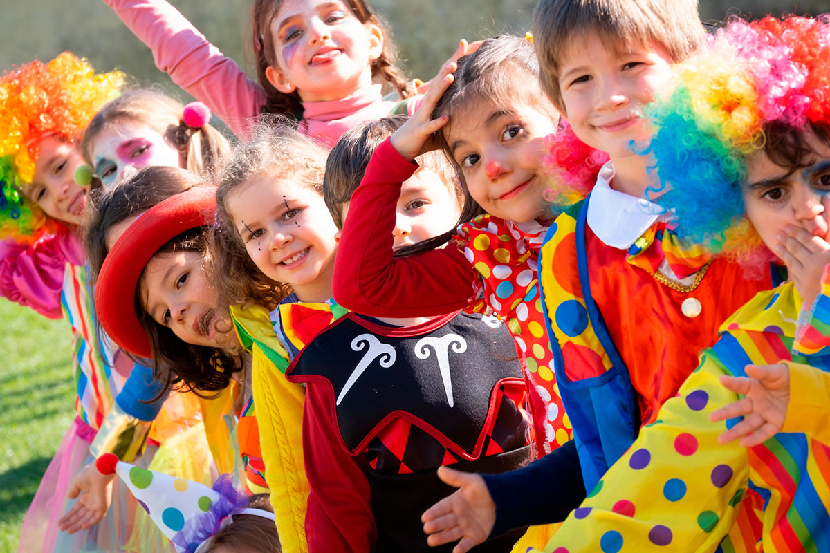 A Folia de Carnaval Contagia Miúdos e Graúdos