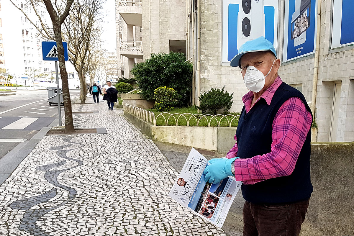 Entre o Silêncio a Dúvida Não Se Apressa