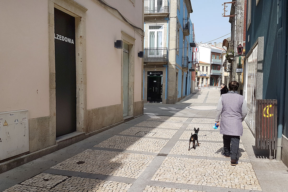 Os Doze Mandamentos Para Quem Necessita Sair de Casa