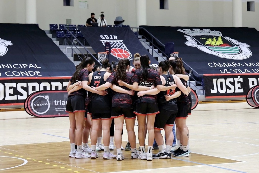 Seniores Femininas do CD José Régio Conquistam a Subida