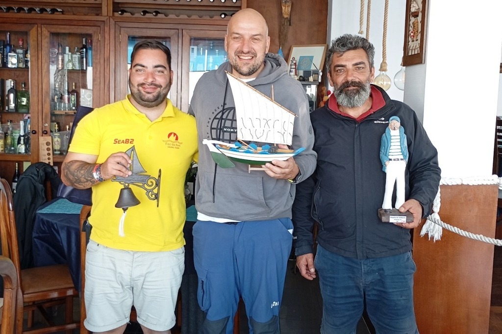 Atleta do Naval Vence Regata de Solitários na Marina da Póvoa