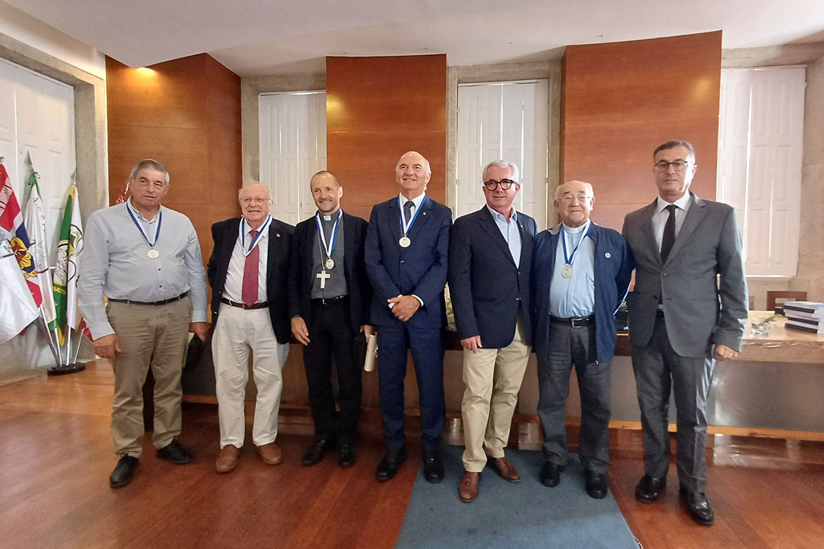 Rates Homenageia os Seus nos Dias da Vila