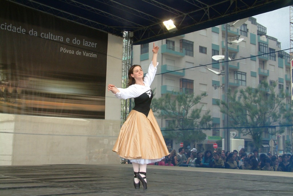 A Dança de Cada Um é Virtual Para o Outro