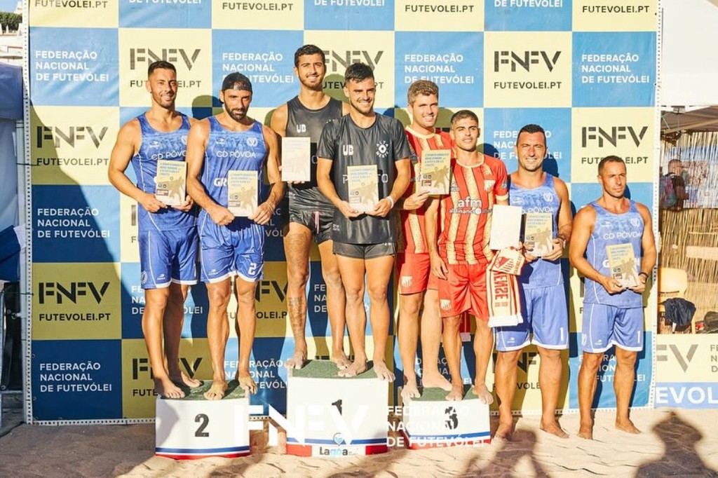 Dupla do Desportivo da Póvoa de Prata no Futevolei