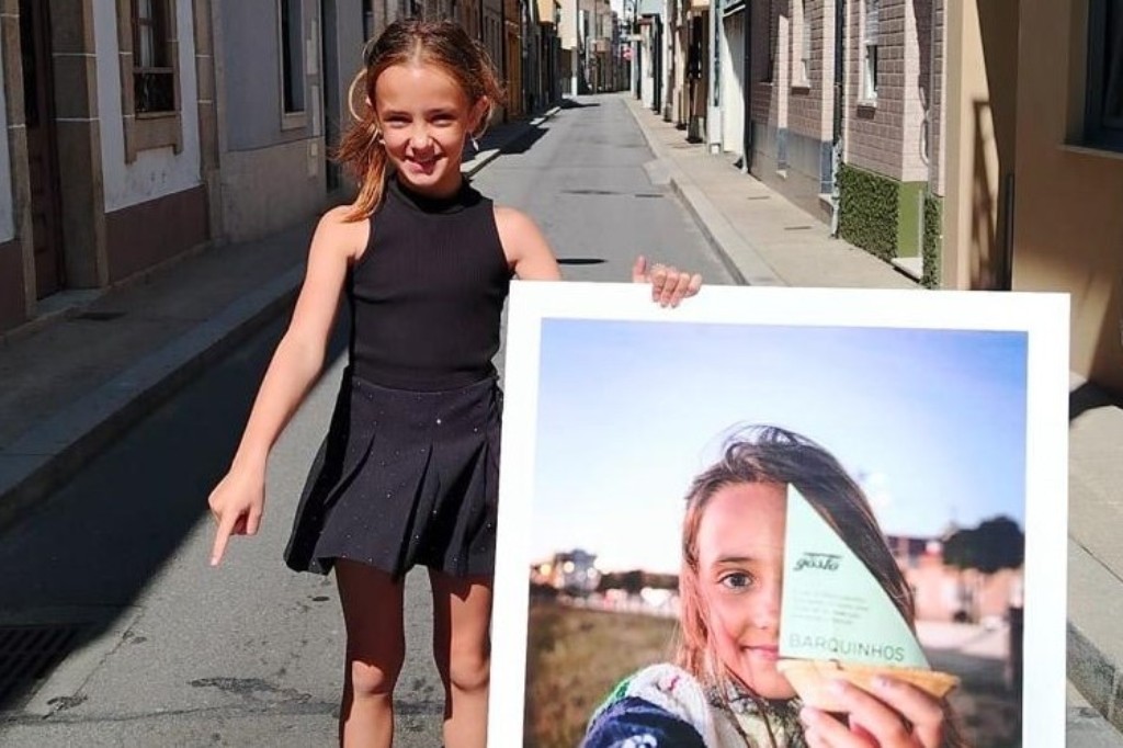 Eunice Amaral Vence Concurso de Selfies com o Barquinho Poveiro