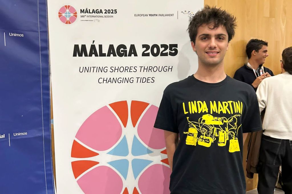 Aluno da Secundária Rocha Peixoto no Parlamento Europeu dos Jovens