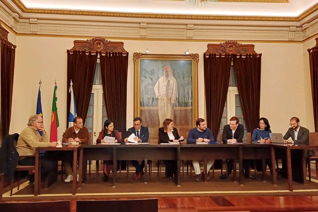 Câmara Municipal Reforça Assistentes Operacionais nas Escolas