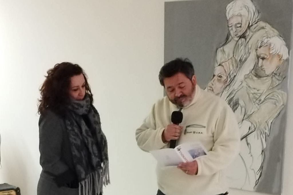 Cangiante: Entre a suspensão e o gesto