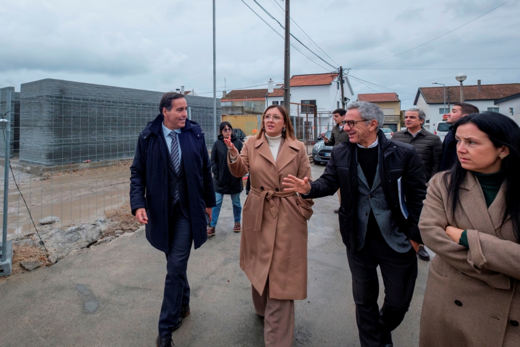 Executivo Visita Empreitada da Construção de Habitação Municipal