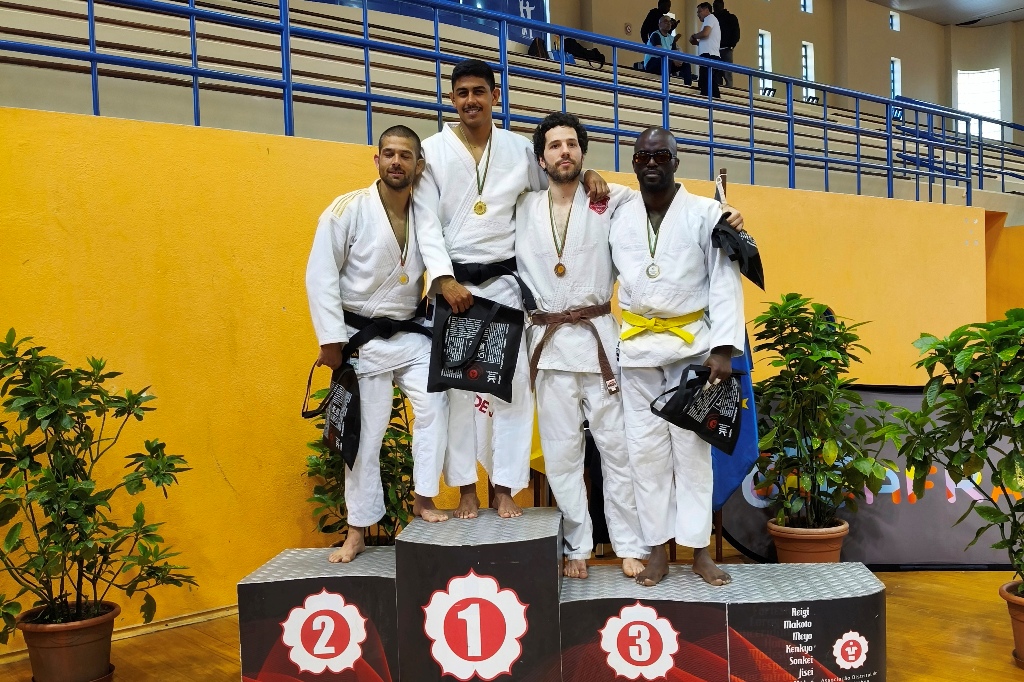 Makabi Iboko e Fernando Atroch de Bronze no Open de Veteranos