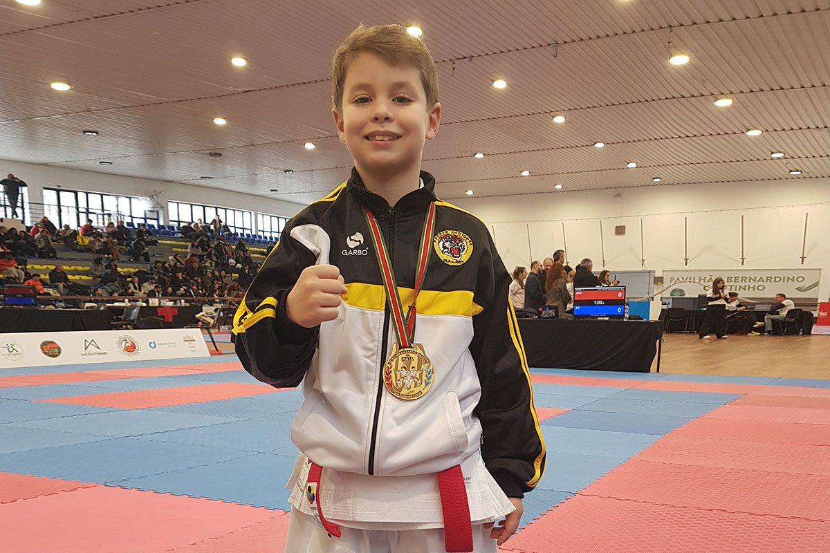 Poveiro Vence II Open de Karaté do Marco de Canaveses