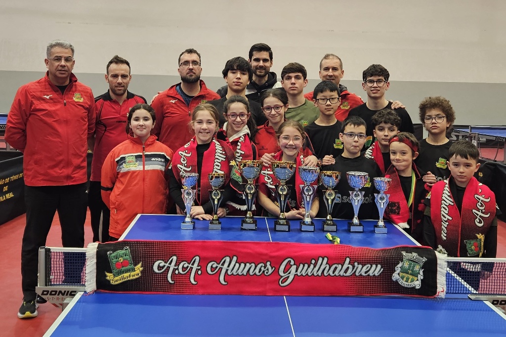 Actuais e Antigos Alunos de Guilhabreu vencem em Vila Real