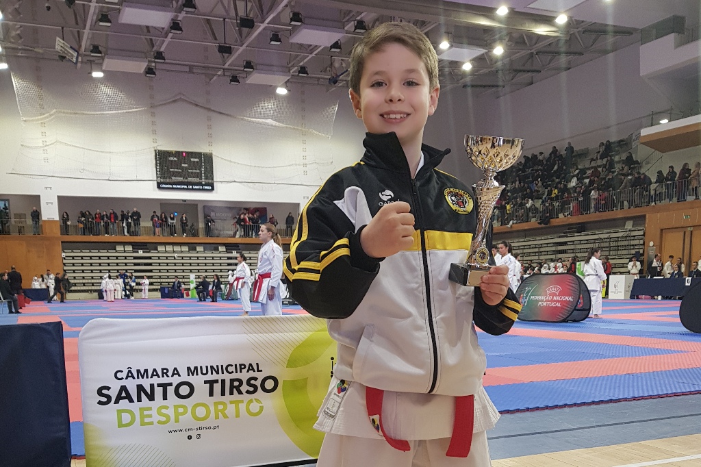 Karateca Poveiro João Costa de Bronze em Vila das Aves