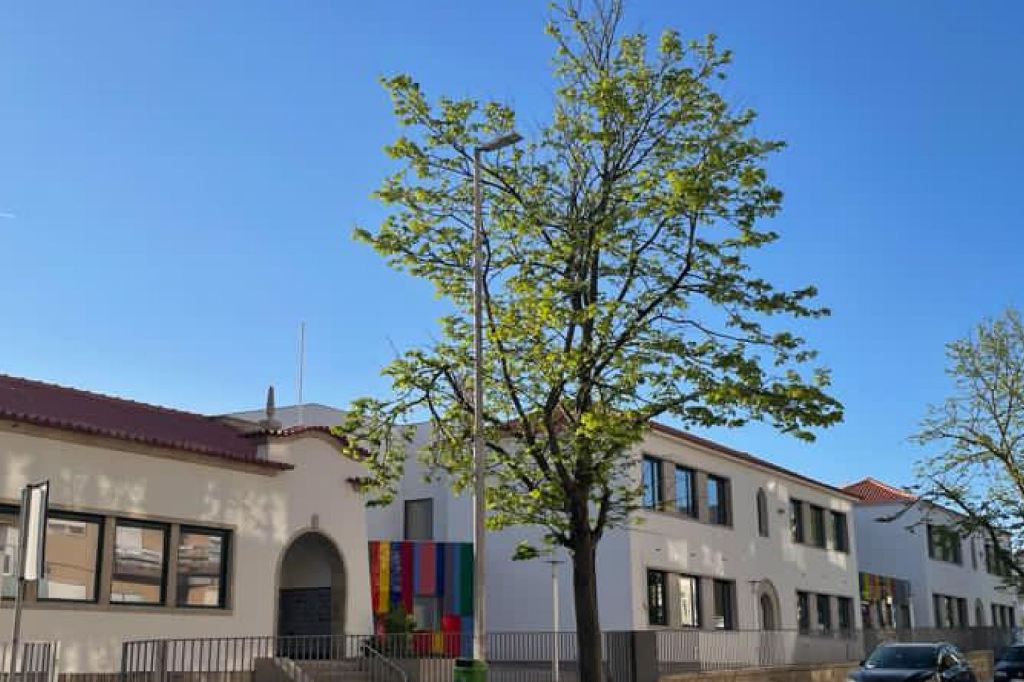 Inauguração da “Escola dos Correios”