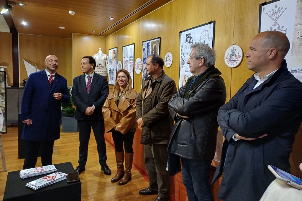 Anel do Romance Poveiro para Pessoas Apaixonadas