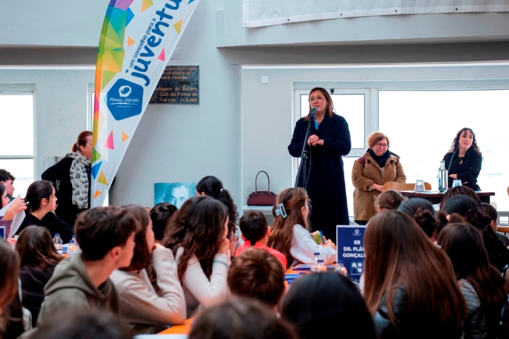 Jovens Inspirados nas Olimpíadas de Escrita