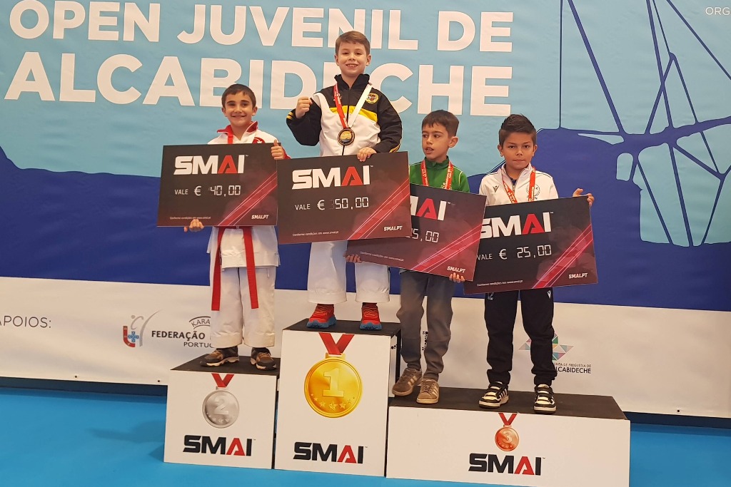 Medalha de Ouro no Karaté Open Juvenil de Alcabideche