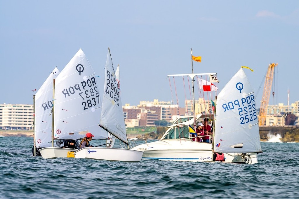 Classe Optimist do Naval Povoense na 4.ª PAR Norte