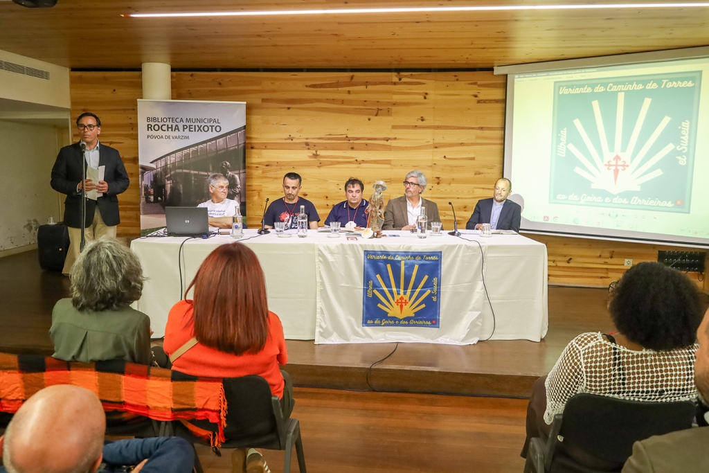 Tertúlia na Biblioteca sobre os “Caminhos de Santiago”