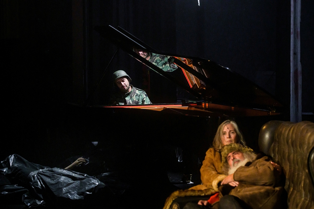 O texto ‘Partitura da Guerra’ volta ao Palco do Garrett em Junho