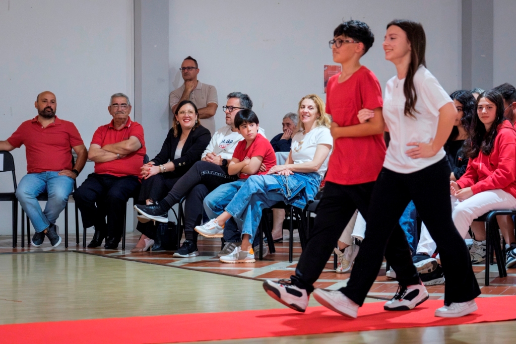 Matriz Promove o Bairro numa Colecção de Merchandising