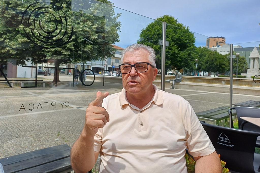 Quando um ‘Voo Submerso’ nos Conduz ao Poema