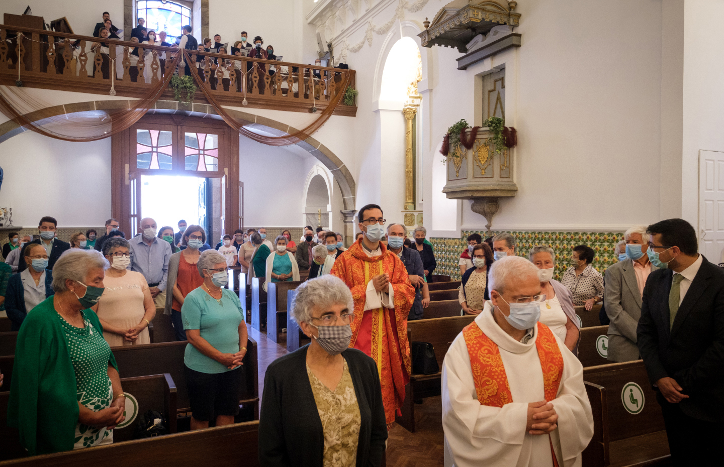 São Pedro só Saiu à Rua para ir à Missa